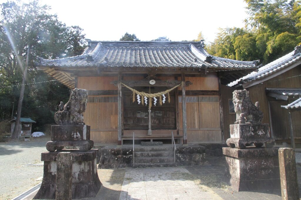 熱田一之宮神社拝殿